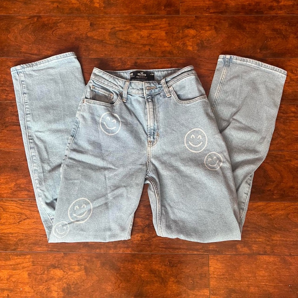 Hollister Light Smily Face Dad Jeans